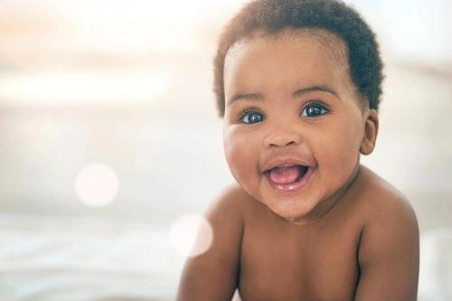 Soins et Accessoires Bébé peau noire métisse