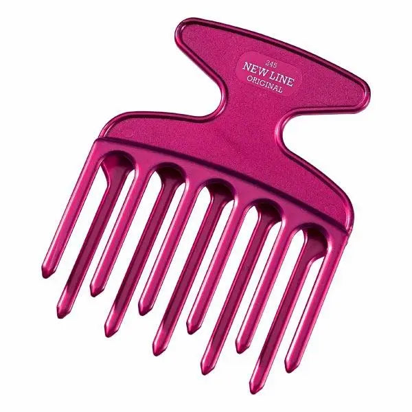 Le Peigne Afro Volume Hercules Sägemann en ébonite. Ce peigne convient particulièrement aux cheveux crépus,oi épais. Il coiffe cheveux secs ou humides sans electricité statique.