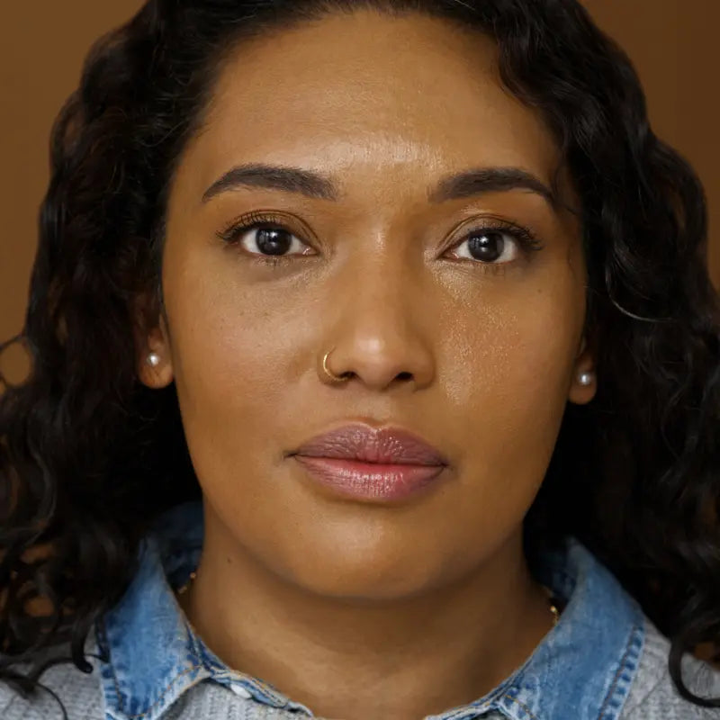 BB crème peau caramel – Teinte Acajou 120 Nude Skin Wuré – BB crème naturelle pour un teint unifié et lumineux