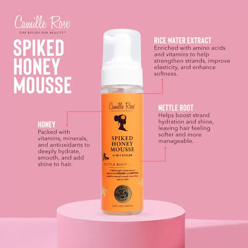 Mousse coiffante 4 en 1 : hydrate, assouplit, définit et rafraichit les boucles.