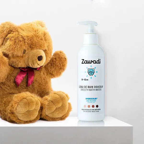 L’Eau de Bain Douceur est un concentré non moussant qui lave et purifie le corps et les cheveux de bébé. Flacon 200ml