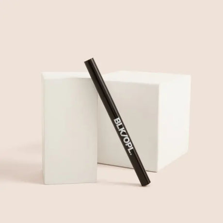 Eyeliner liquide noir longue tenue waterproof Black Opal