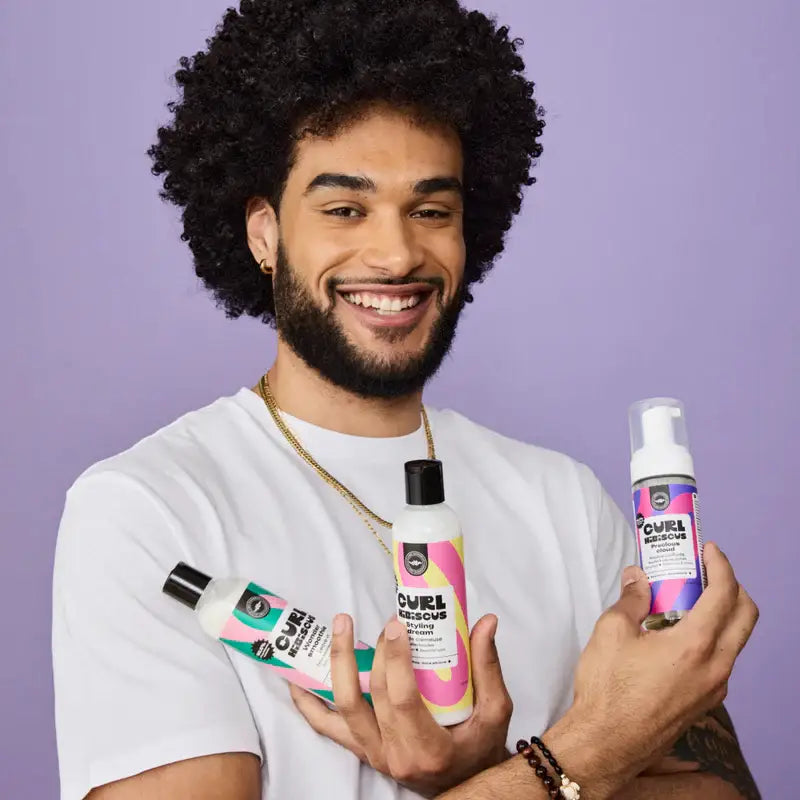 Mousse coiffante sans alcool pour définir les boucles sans alourdir Precious Cloud Curl Hibiscus