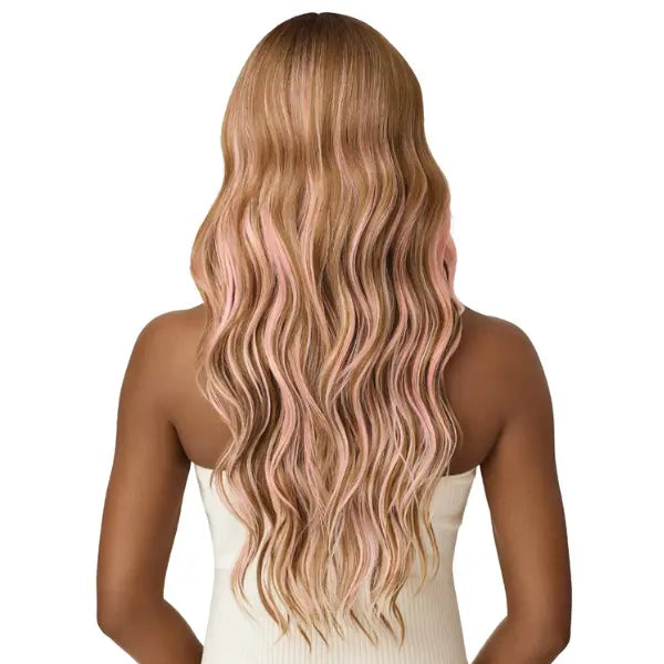 Perruque avec mèches rose lace body