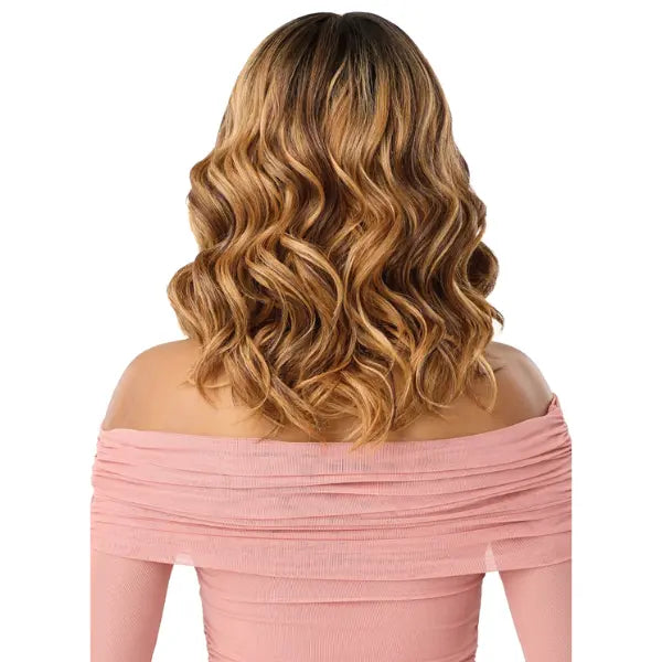 Perruque Wavy Bob HD+ Lace 13X6 Peak 711 - Outré