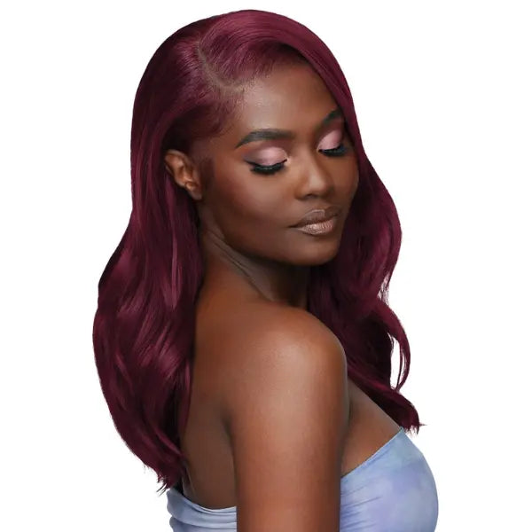 Perruque confectionnée en cheveux semi-naturels avec Lace front HD+ transparente Loose Body Wave 18 pouces en couleur bordeaux burgundy Outre Airtied