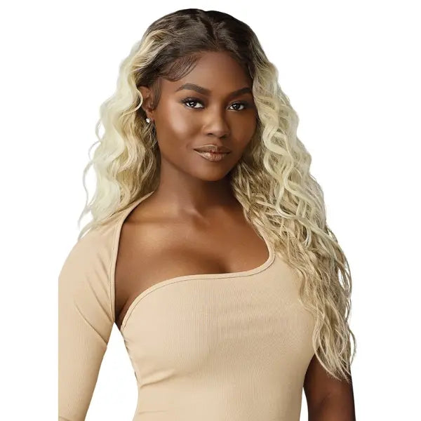 Perruque Lace HD Loose Wave Blonde Melted Hairline Outre Shakira