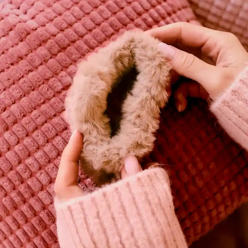 Pince à cheveux marron en fourrure synthétique douce, format XL Invisibobble