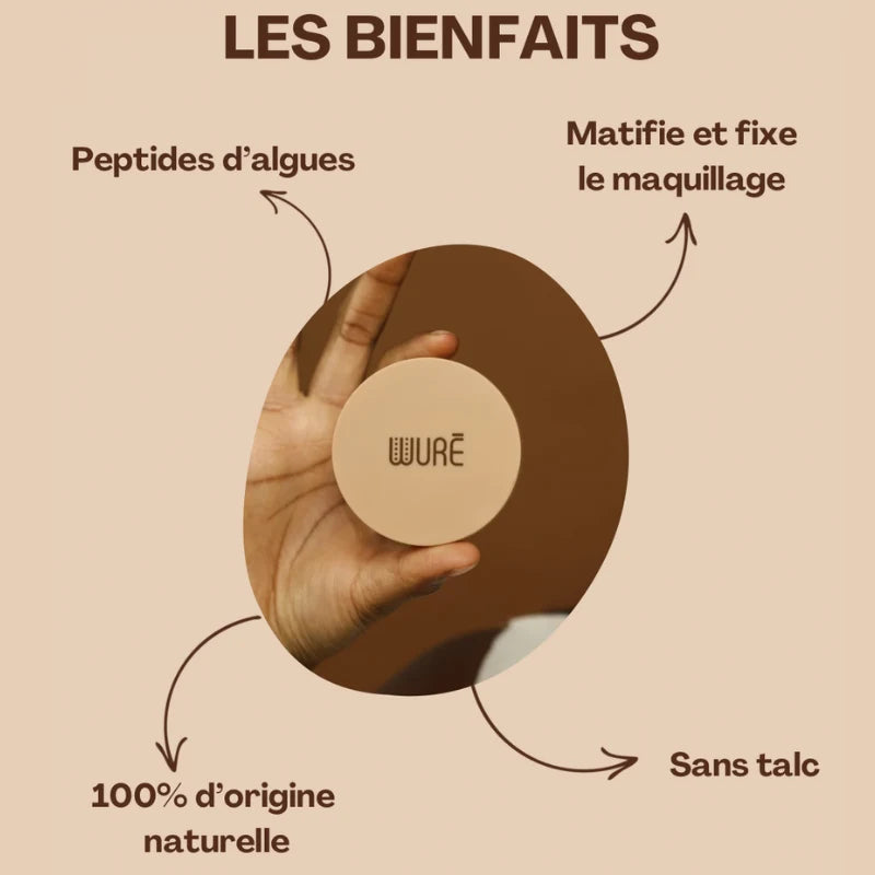 Les bienfaits de la poudre libre de finition Wuré aux peptides d'algues pour fixer le maquillage.