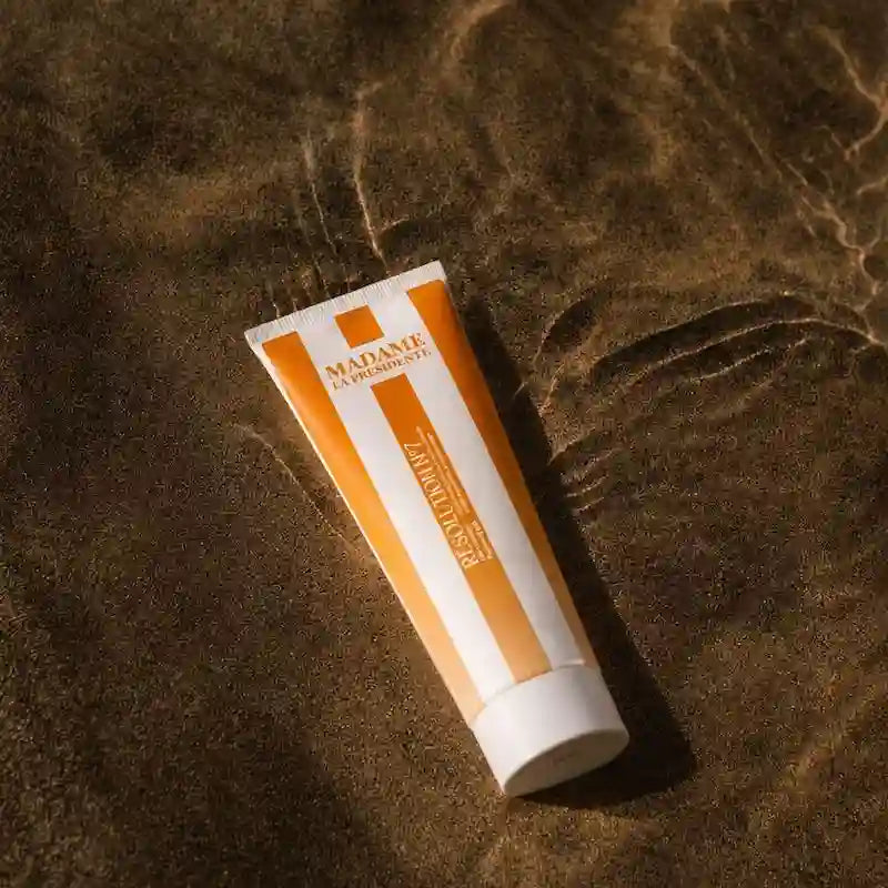 Gel-Mousse Résolution n°7 Madame La Présidente pour cheveux ondulés, bouclés, frisés et crépus, définition des boucles et fixation sans effet carton