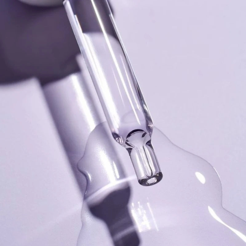 Djulicious Cosmetics met l'acide Hyaluronique à l'honneur son nouveau sérum hydratant visage pour une peau repulpée et souple