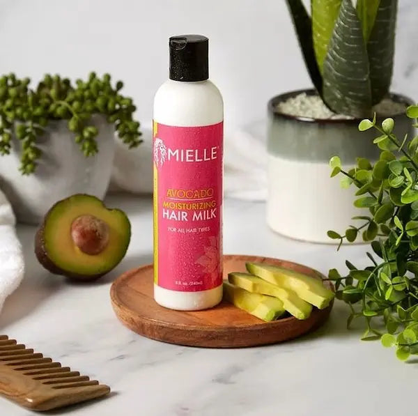 mielle Essentials - Lait hydratant Moisturizing Avocado Hair Milk - 