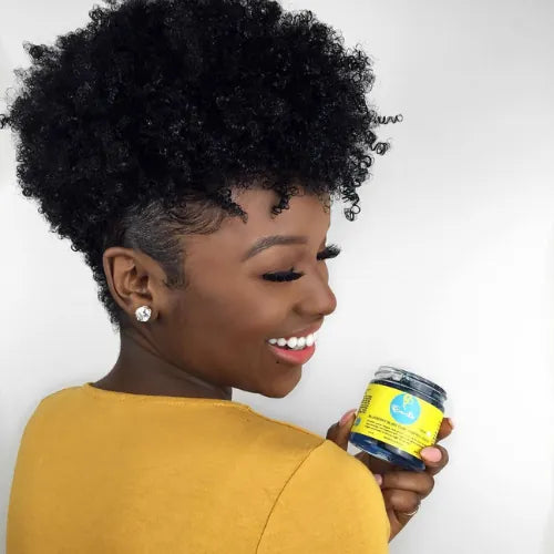 coiffure cheveux afro avec Curls Blueberry Bliss Control Paste Pâte pour Contrôle des Boucles