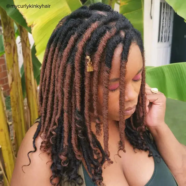 Coiffure avec Faux Locks crochet STRAIGHT BAHAMA LOCS 14 pouces mélange Om27 et noir - Outre