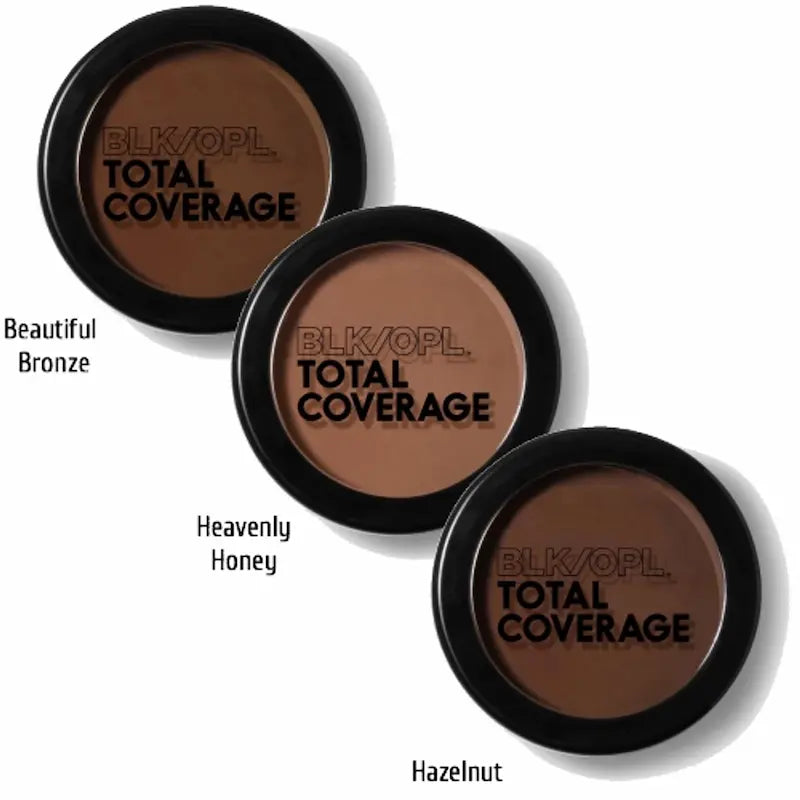 Extrêmement couvrant, le fond de teint Total Coverage de Black Opal laisse un teint parfaitement lisse et sans défauts. Une réponse aux problèmes d’hyperpigmentation très fréquents sur les peaux de couleur : imperfections cutanées, cernes foncés, traces d’acné, changements hormonaux...