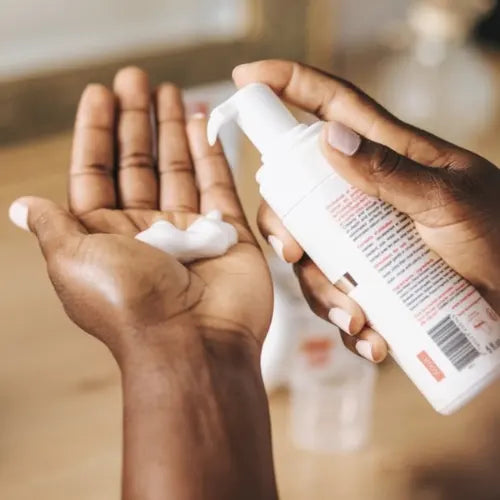 IN'OYA Mousse Nettoyante Purifiante peau noire