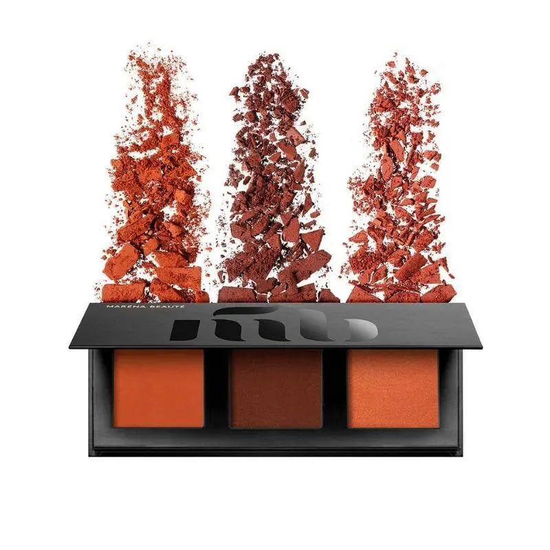 Palette Bronze Peach Blush Tarou pour peau noire avec 3 teintes: SWEET BROWN – Brun Abricot mat , CHOCOLAT – Brun chaud irisé et MARRON PEACH – Pêche chaud irisé - Maréna Beauté