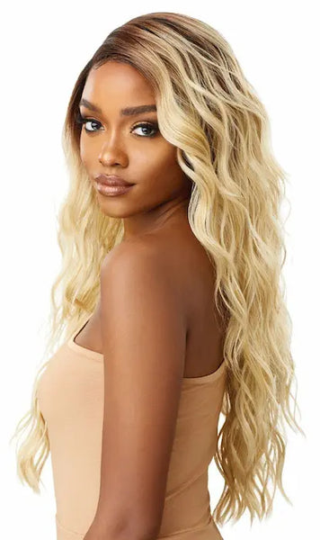 Perruque ondulée longue Lace Front Wig Blonde Melted Hairline - Outré Ria