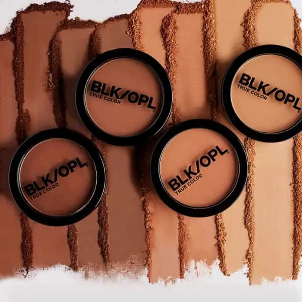 poudre matifiante peau noire Black Opal True Color