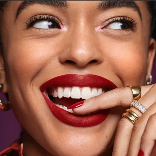 Black Opal Rouge à Lèvres Liquide Mat peau noire - Berry Red