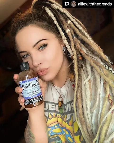 Shampoing clarifiant pour locks contre les poussiÚres et résidus de produits - Dollylocks