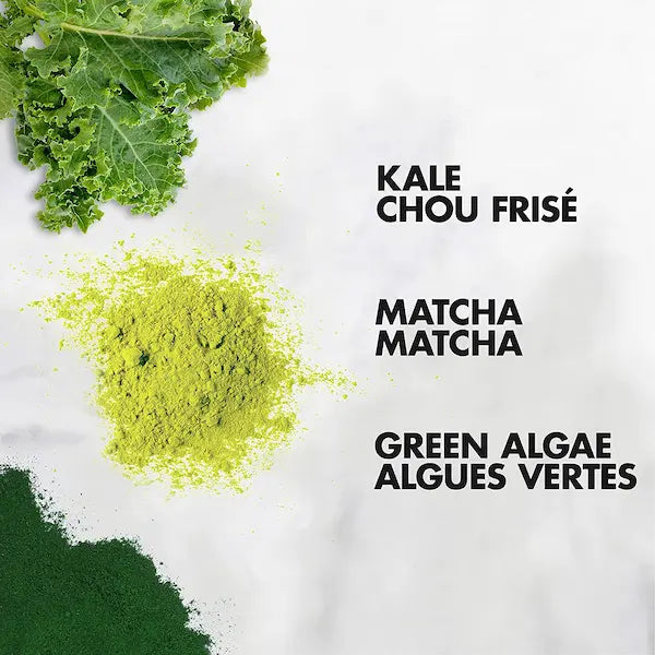 Power Greens Hair Tea Rinse de Shea Moisture est formulé avec du beurre de karité équitable et un mélange de chou frisé, matcha et algues vertes. Une composition très revitalisante.