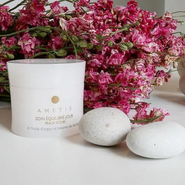 Soin visage naturel peau noire au beurre de karité et à l'huile d'argan. Peaux noires sèches et sensibles.