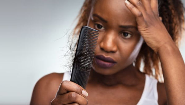 perte-de-cheveux-causes-solutions