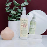 Le Spray Anti-Breakage Shea Moisture Jamaican Black Castor Oil Strengthen & Restore protège contre les effets néfastes du coiffage thermique, aide à  et lisse les pointes les fourchues.
