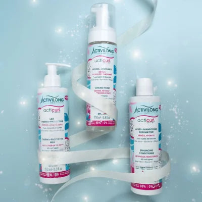 Hydratez, démêlez, protégez et maintenez vos boucles définies au quotidien avec la gamme complète Acticurl Expert