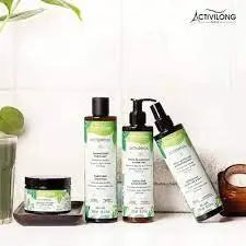La formule innovante de la gamme Actidetox permet de détoxifier en douceur le cuir chevelu et les longueurs. 