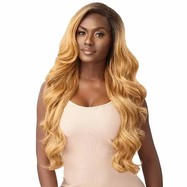 Perruque Ondulée de couleur DR4 Honey Lace Transparente Azalia - Outré