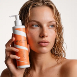 La Curl Cream Seal + Shield Bouclème définit, renforce et protège vos boucles. Elle laisse vos boucles douces et parfaitement définies même en cas d'humidité extrême.