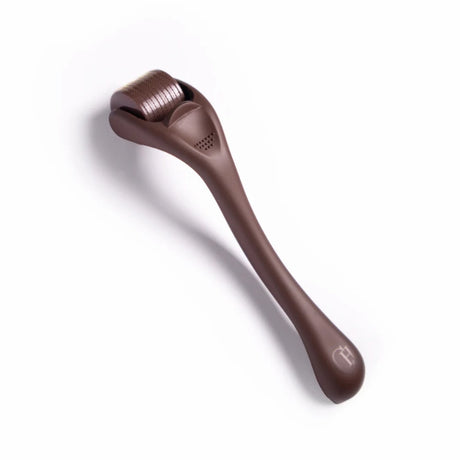 Dermaroller pour cuir chevelu et barbe 540 aiguilles en titane pour favoriser la pousse des cheveux