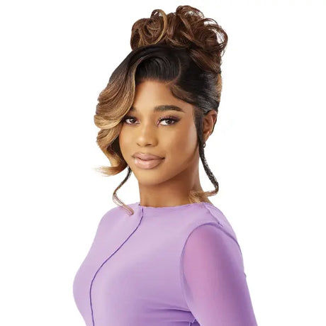 Lace HD 13X4 perruque ondulée wavy bob couleur blond Outre Swoop11