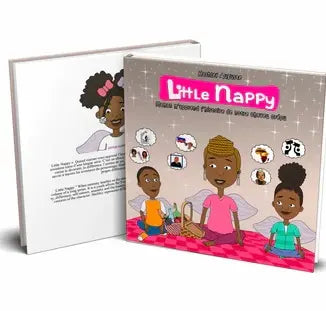 Little NAPPY est un livre bilingue français-anglais pour enfant. Les illustrations colorées et le texte accessible traversent les époques pour découvrir l'évolution du cheveu afro.