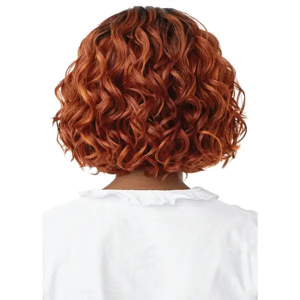 Perruque Ginger Lace HD bob wavy Outre Every 25