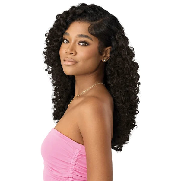 Perruque glueless curly bouclée et mi longue Outré Peak Edge 707