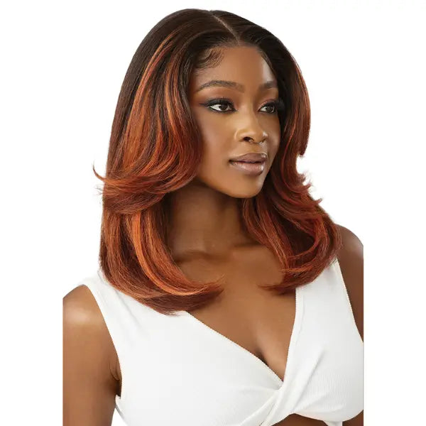 Perruque Lace Front HD 13x6 avec baby hair Yaki straight mi-long couleur ginger brown Outre Perfect Hairline Leomie