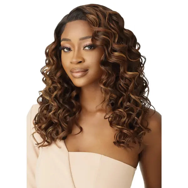 Perruque Lace HD loose curl couleur Chocolate Outre Kamari