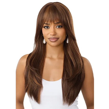 Perruque tête complète texture yaki synthétique en couleur brun.