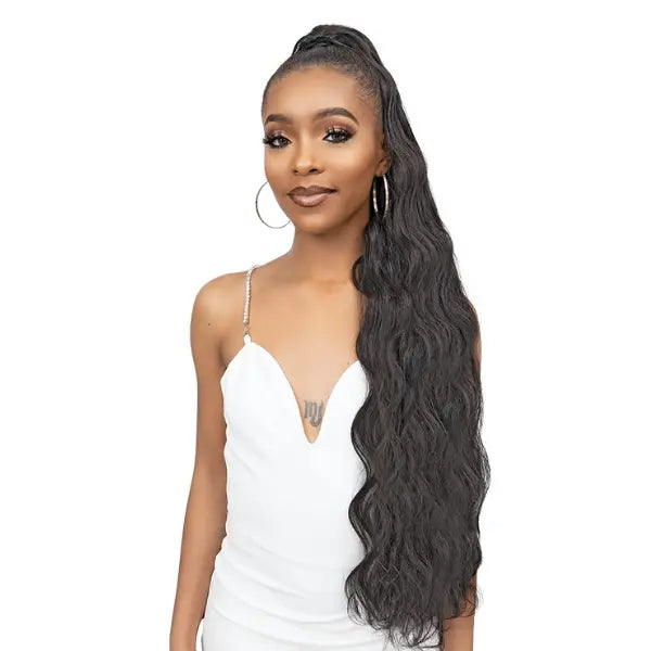 Postiche ponytail BOdy Wave longue Janet Collection Remy Illusion Pony Body 32 pouces