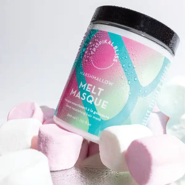 Le Marshmallow Melt Masque est un soin riche ultra crémeux. Les ingrédients ont été choisis avec soin pour hydrater, nourrir et soigner les boucles. Pot 300ml
