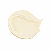 Texture gel transparente appliquée sur cheveux mouillés pour définition maximale