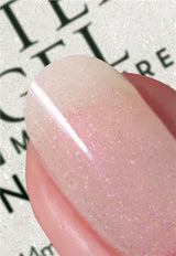 Vernis à ongles transparent irisé Sans Base ou Top Coat Nails Inc