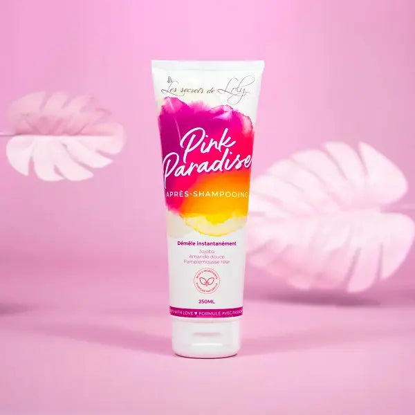 Pink Paradise est un Après-shampooing soin démêlant particulièrement indiqué pour les cheveux longs, bouclés, crépus et difficiles à démêler. Il contient une synergie d’huiles d’amande douce et de jojoba qui fortifie, adoucit et répare la fibre capillaire.