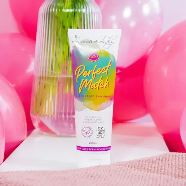 Les Secrets de Loly Perfect Match : Le Superfruit shampoo à la texture léger pour toutes les textures de cheveux