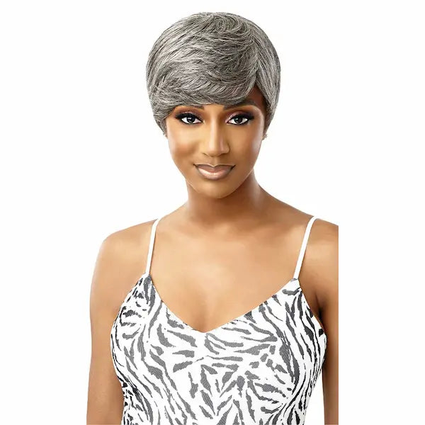 Perruque Grise Courte Pixie Cut Courte couleur OM280/34/44 Fab & Fly Outré Hair.