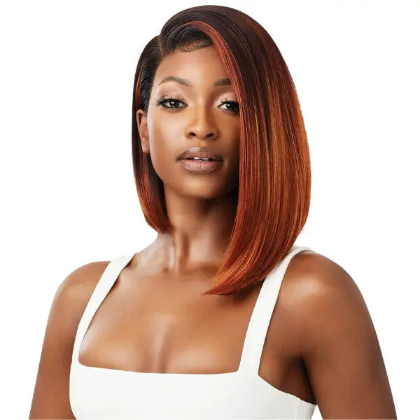 Perruque bob asymétrique Lace Front HD Transparent bob lisse couleur roux ginger en cheveux synthétique Zandra Melted Hairline Outré.