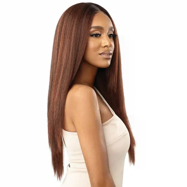 Perruque marron caramel Lace Front Wig Melted Hairline - Outré Katiana couleur DR2 Ginger Brown profil